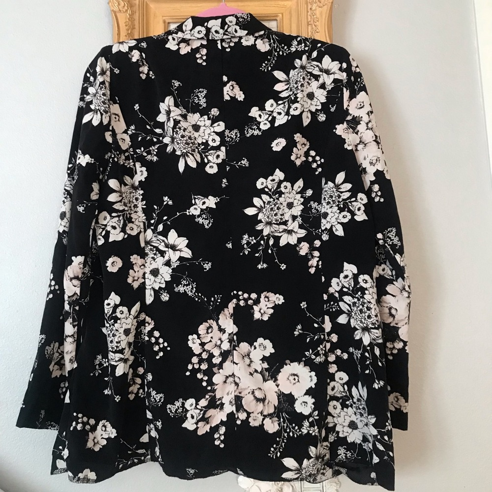 Astr floral blazer - Picture 3 of 3